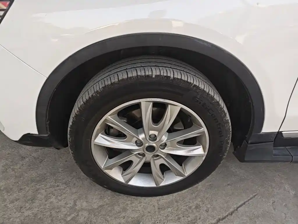 Фото 23 - Haval H7