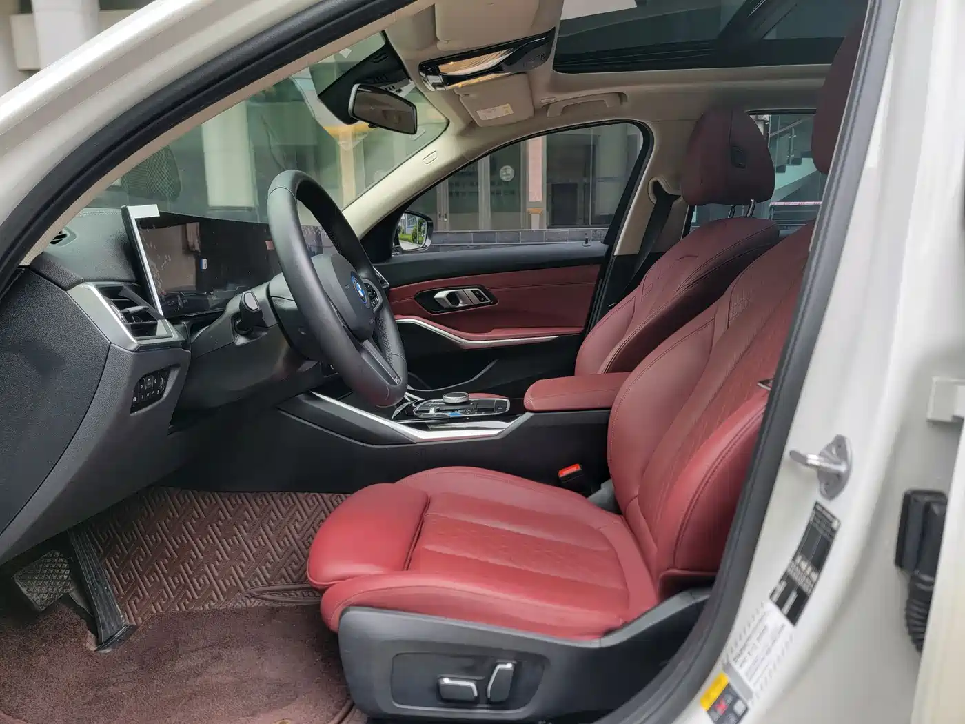 BMW i3 2024 eDrive 35 L фото 7