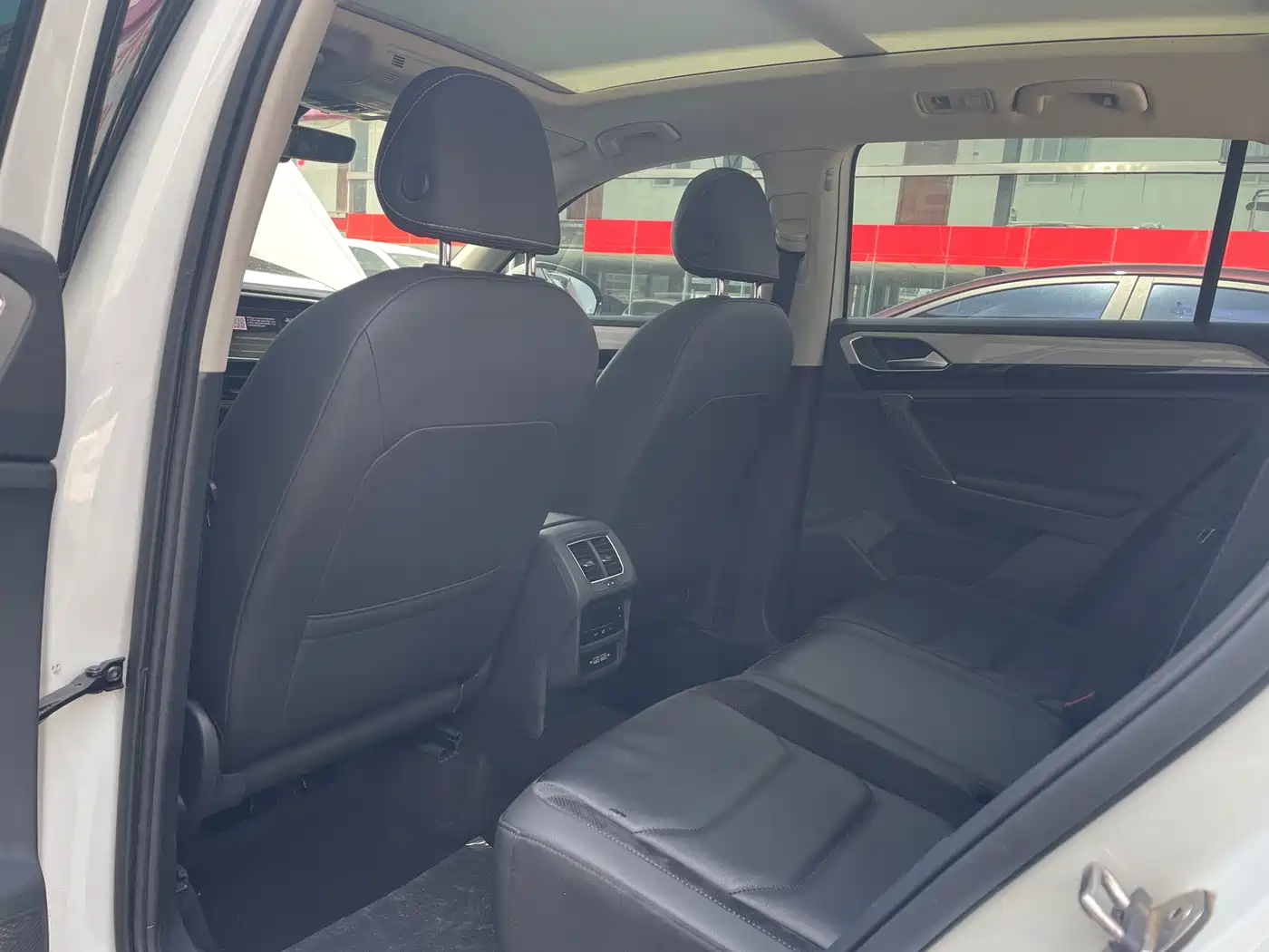 Volkswagen Tayron 2020 330TSI 2WD Luxury Smart Edition фото 12