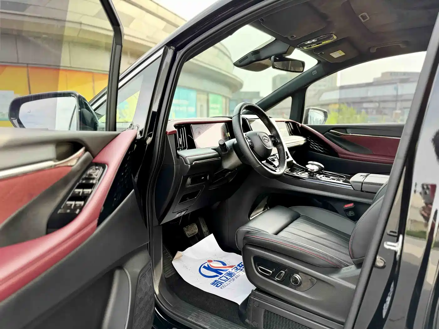 GAC Trumpchi Trumpchi M8 2024 Patriarch Series 400T Ultimate Edition фото 9