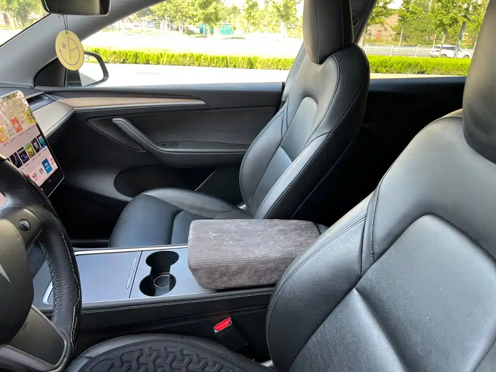 صورة 10 - Tesla Model Y