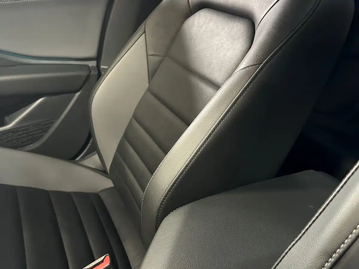 Volkswagen Sagitar 2022 280TSI DSG Surpassing Edition фото 23
