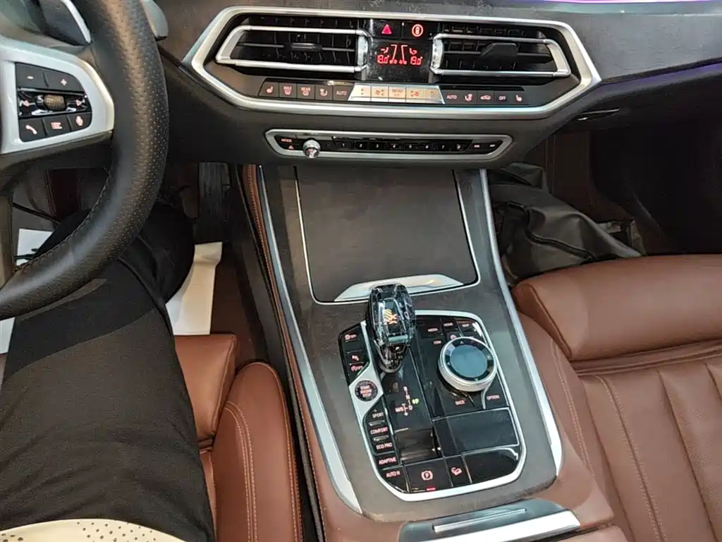 BMW X5 (Import) 2020 xDrive30i M Sport Package фото 14
