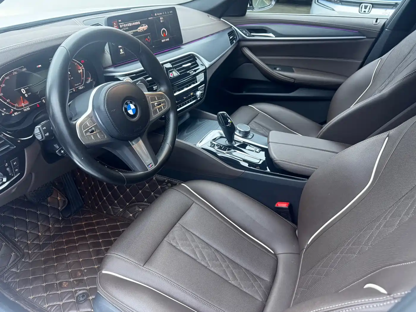 BMW 5 Series 2023 530Li Leading M Sport Package фото 8