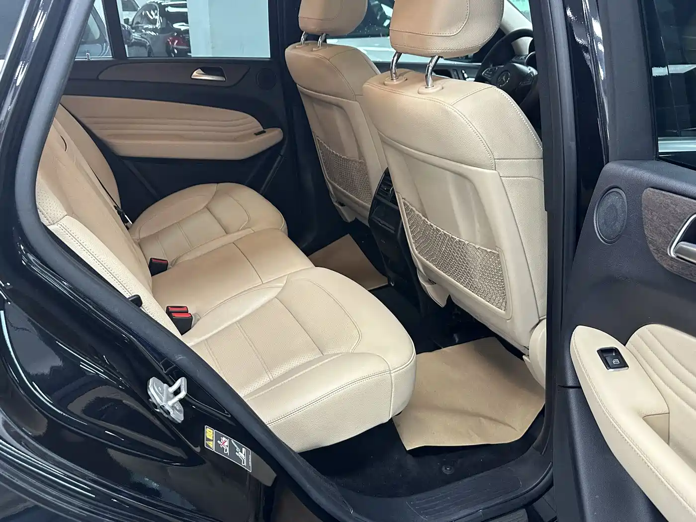 Mercedes-Benz GLE Coupe 2015 GLE 320 4MATIC Coupe SUV фото 9