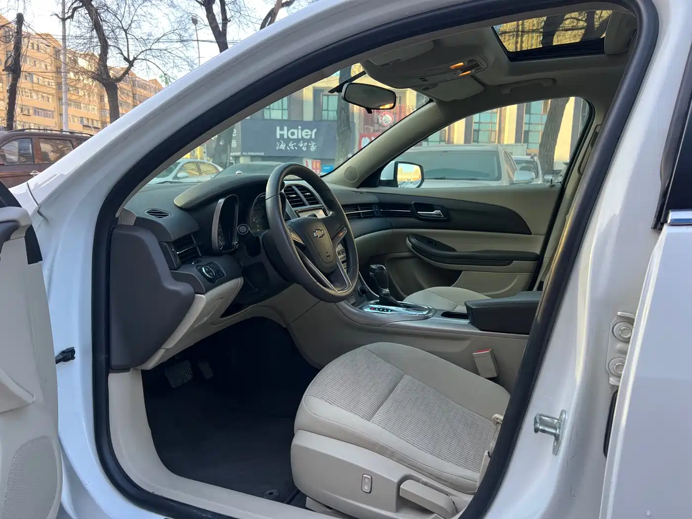 Chevrolet Malibu 2013 2.0L Automatic Luxury Edition фото 9