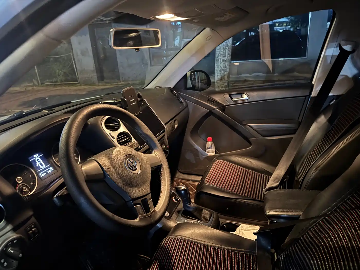 Volkswagen Tiguan 2015 1.8TSI Automatic 2WD Trendline фото 6