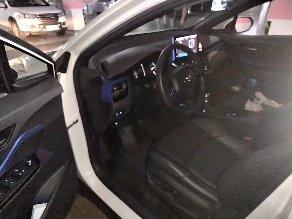 Toyota C-HR 2020 2020 Model 2.0L Leading