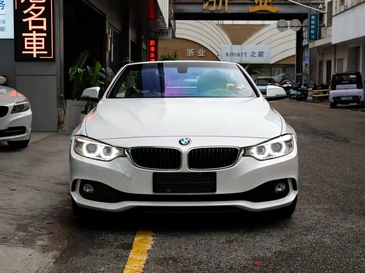 Photo 2 - BMW 4 Series