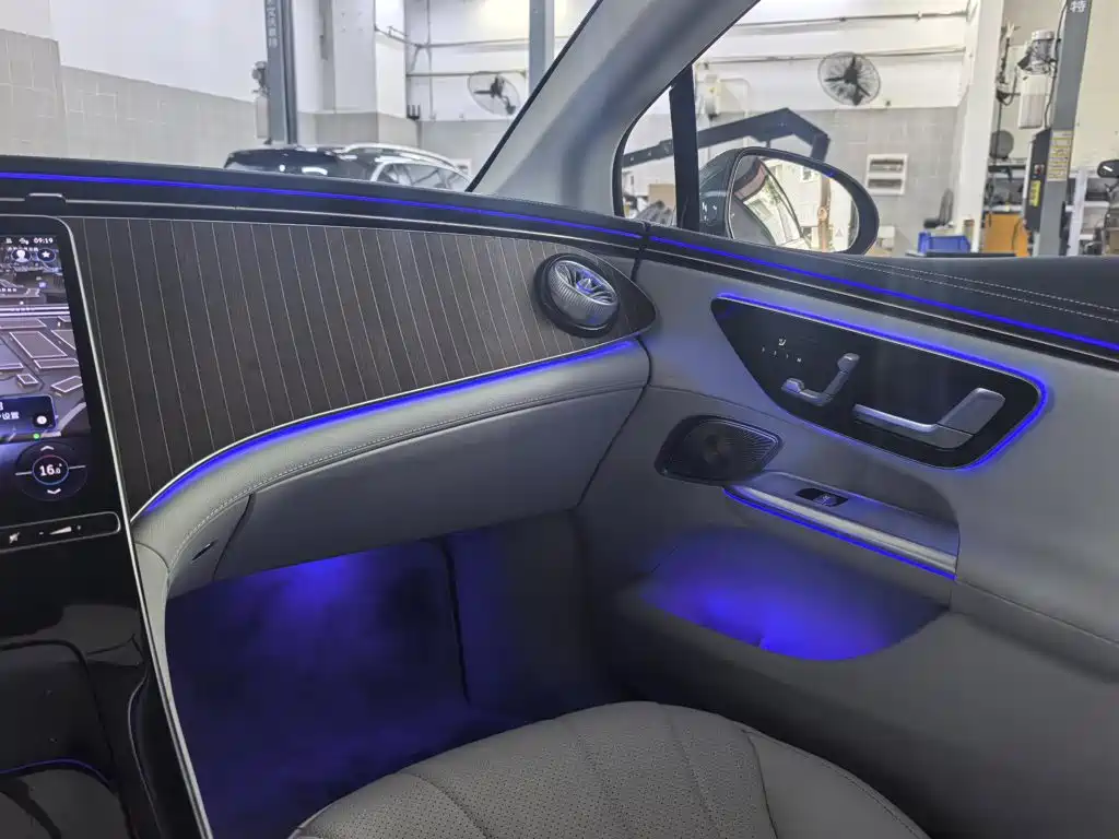 Mercedes-Benz EQE 2025 2025 Model 500 4MATIC Luxury Edition