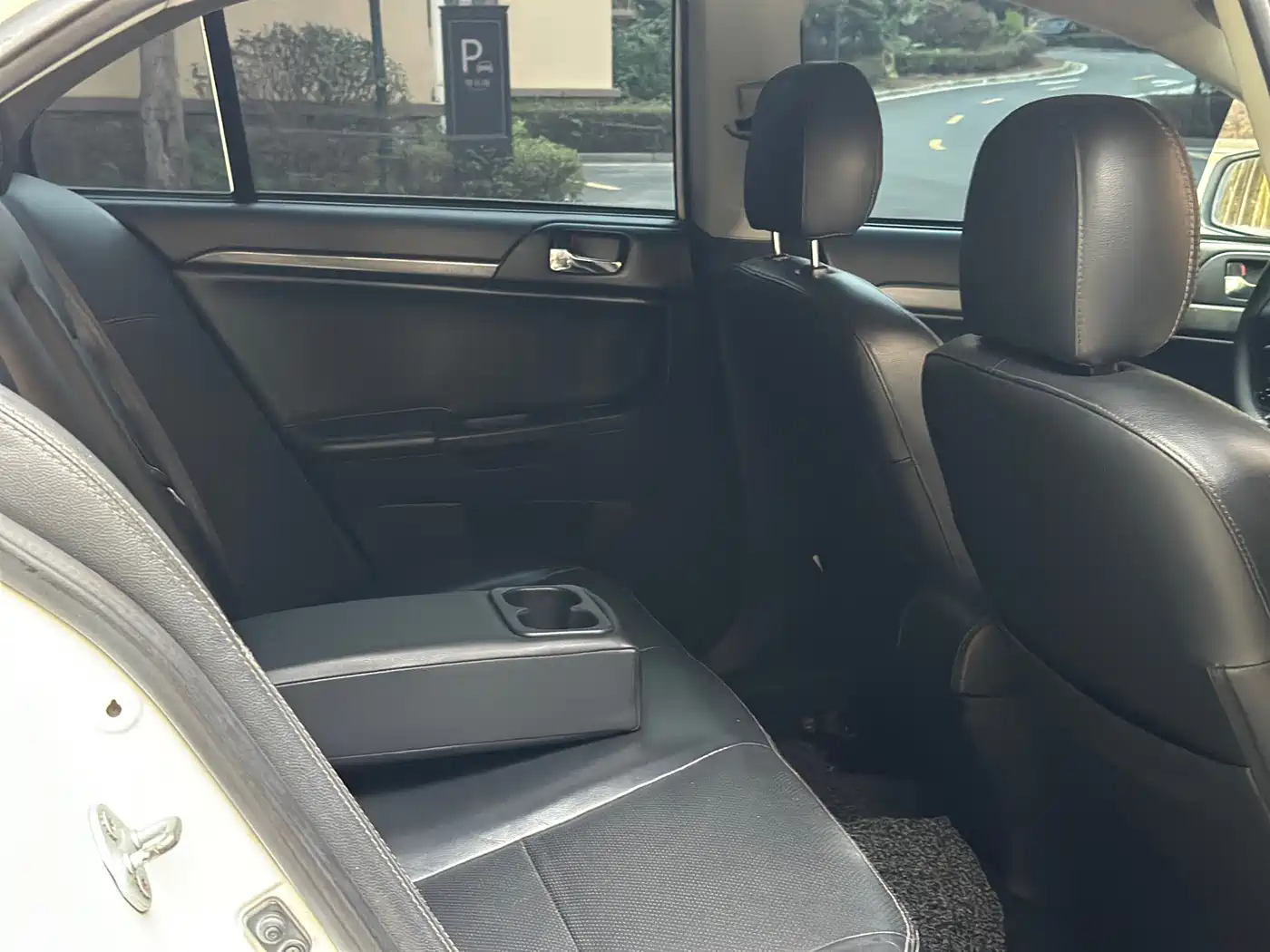 Mitsubishi Lancer EX 2013 Fashion Edition 1.8L CVT Comfort фото 7