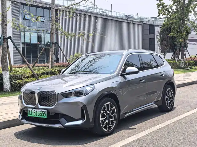 BMW BMW iX1 2023 xDrive30L X Design Package