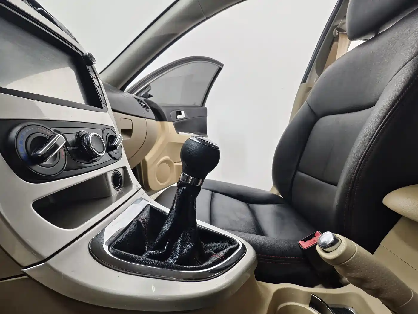 Zhonghua H330 2016 2013 1.5L Manual Comfort