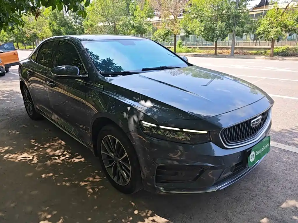 Фото 4 - Geely Preface