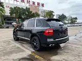 Photo 9 - Porsche Cayenne