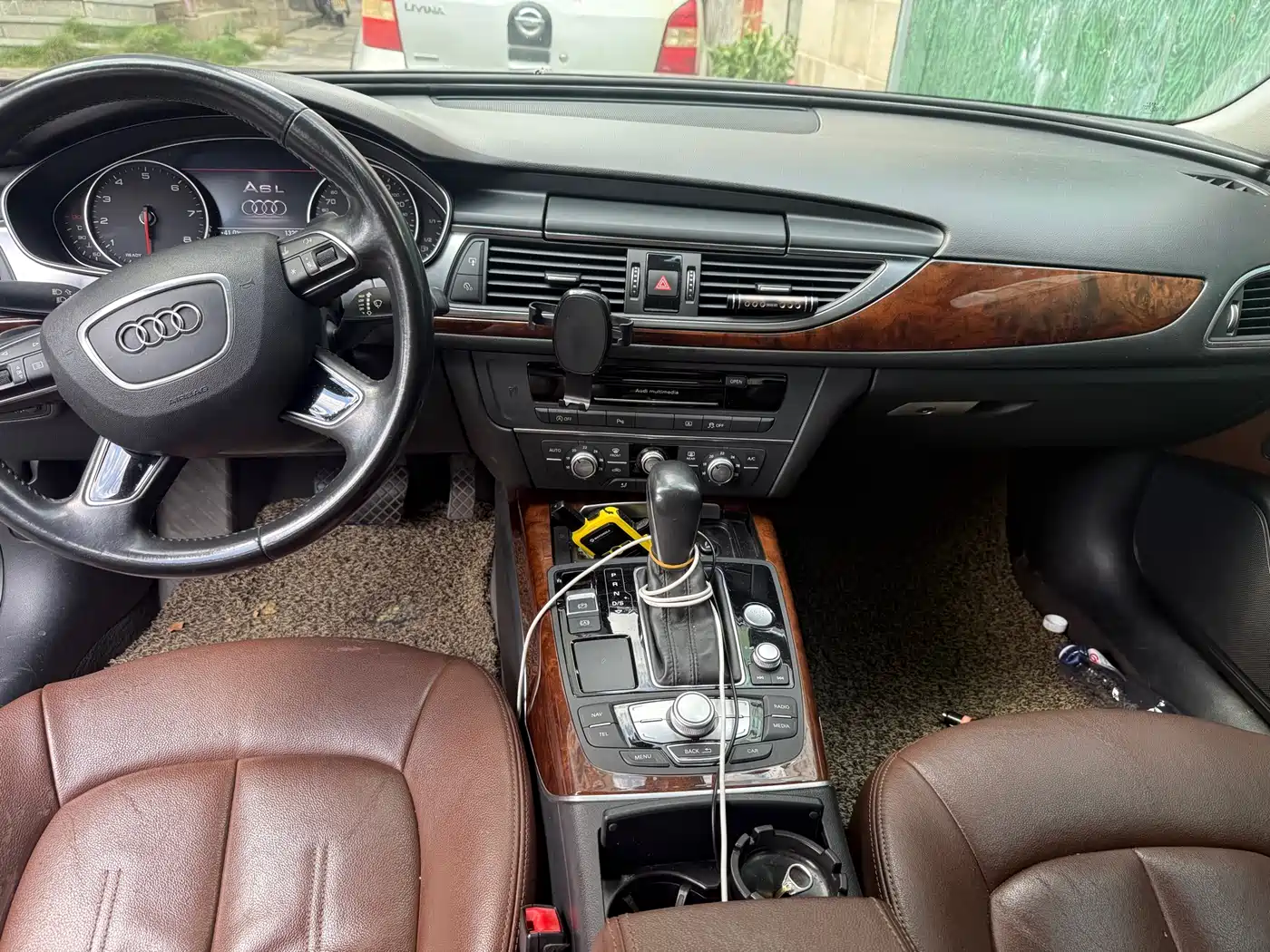 Фото 6 - Audi A6L