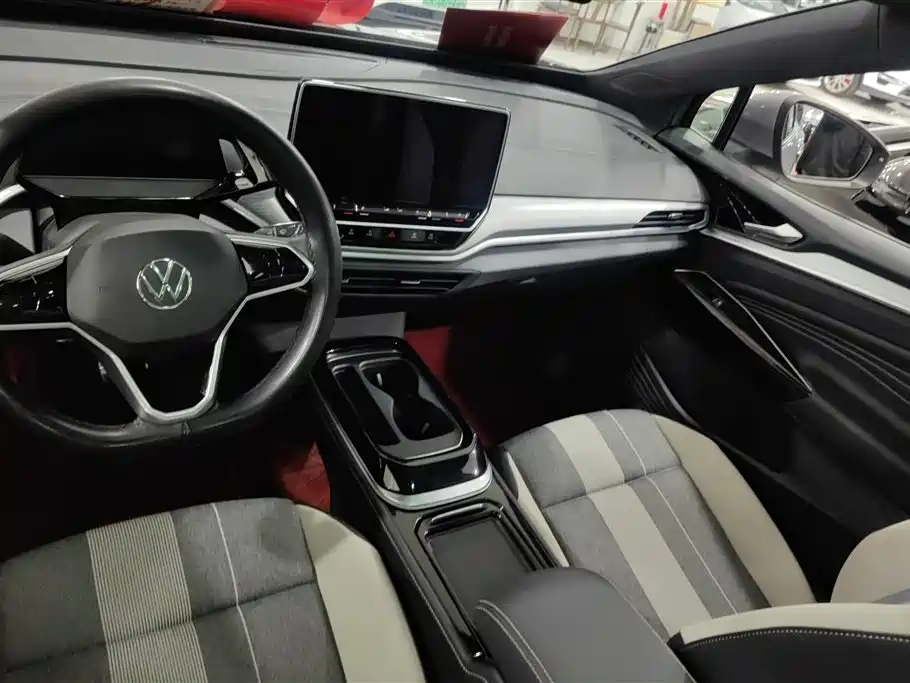 Volkswagen ID.4 CROZZ 2022 Standard Range PURE Edition фото 13