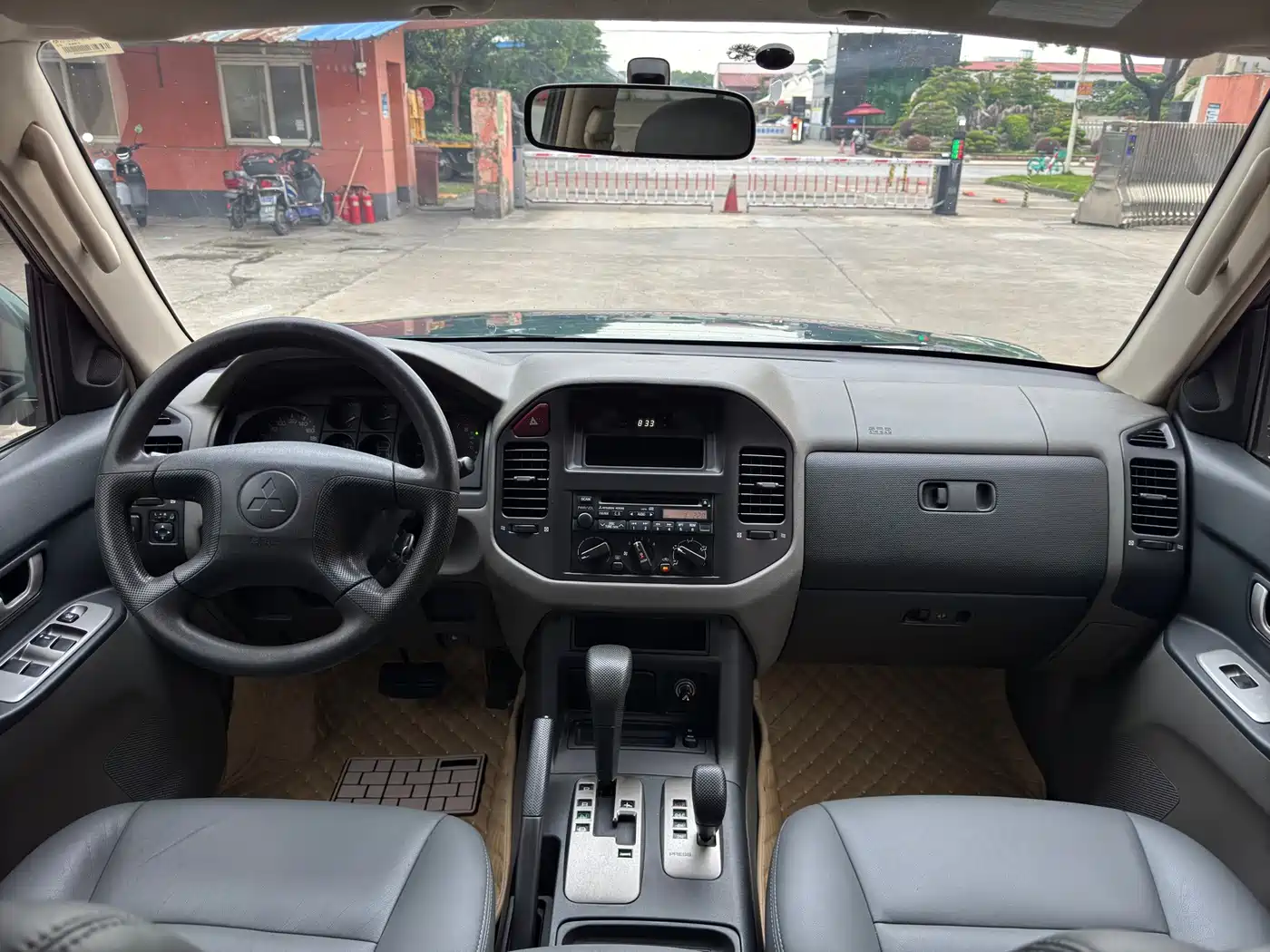 Mitsubishi Pajero 2007 2006 Model 3.0L AT GLX