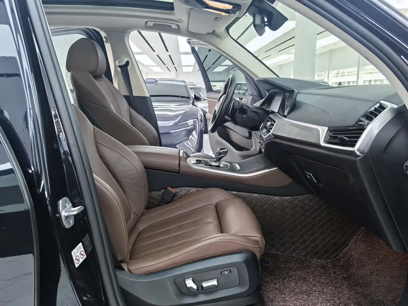 BMW X5 (Import) 2021 xDrive40i M Sport Package фото 10