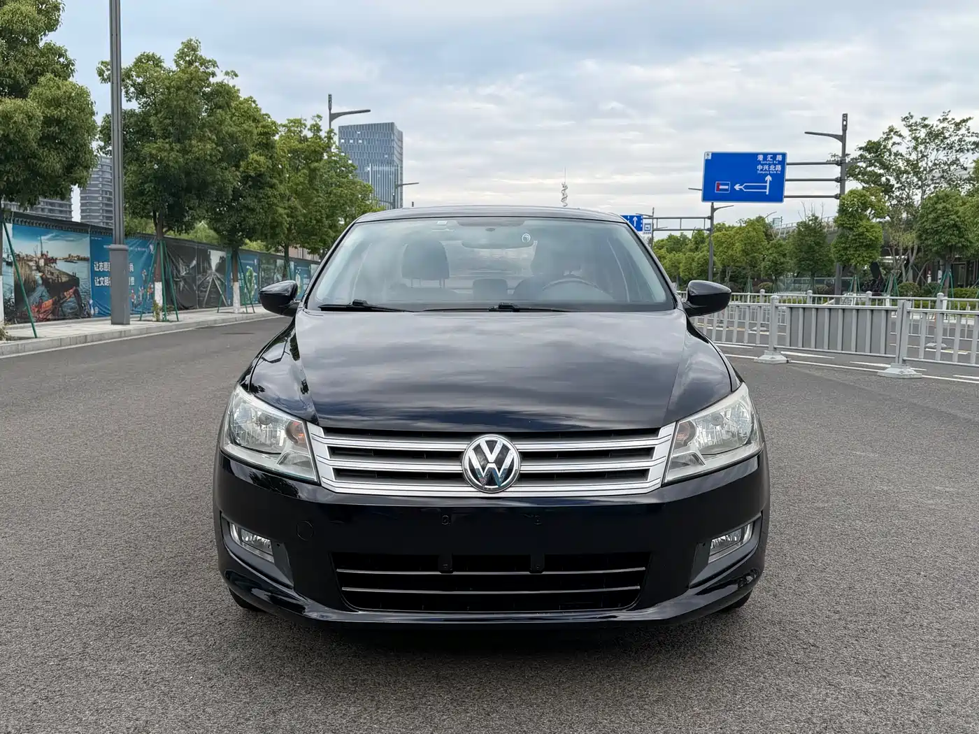 Volkswagen Santana 2015 1.6L Automatic Comfort Edition фото 2