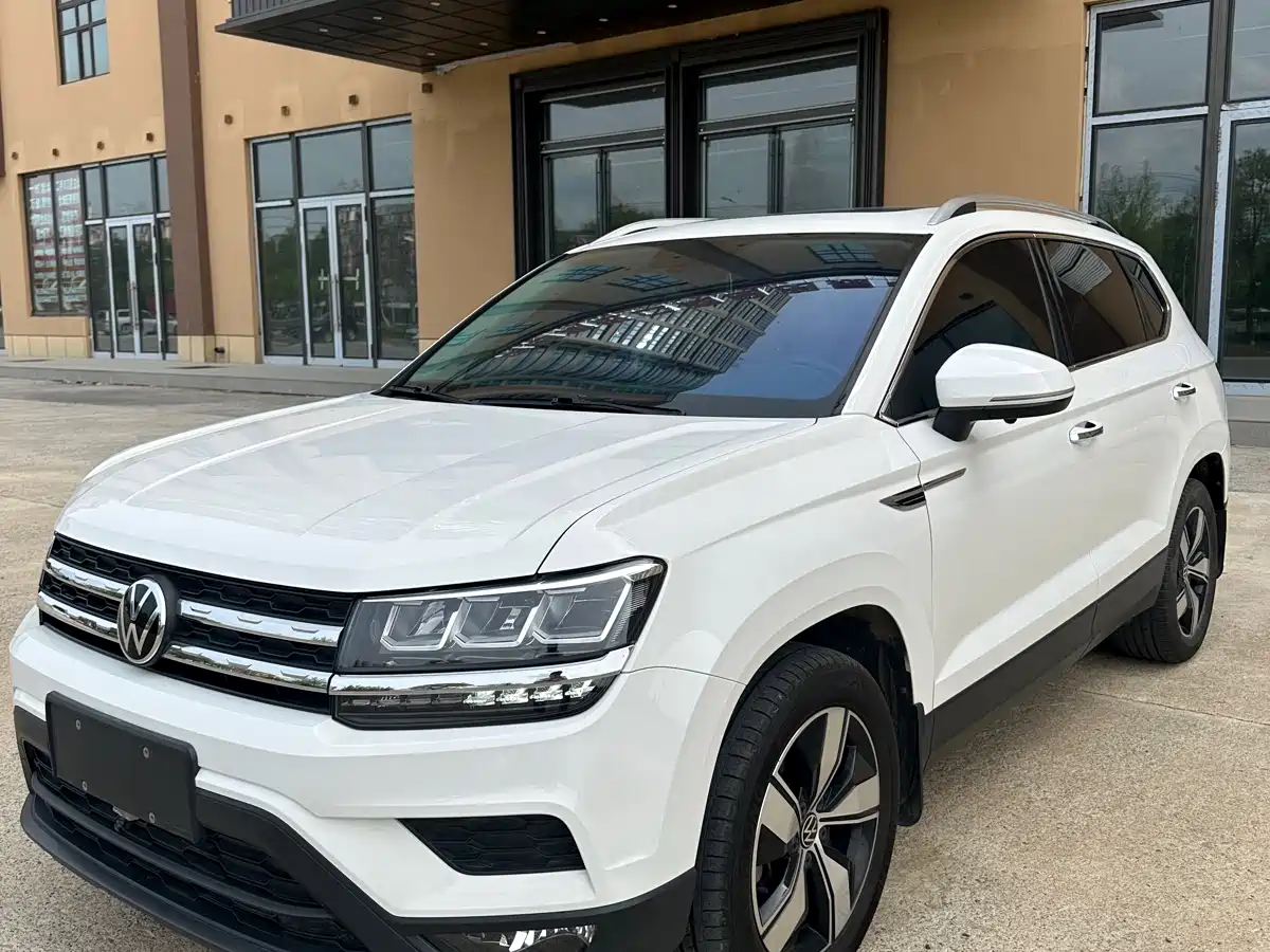 VOLKSWAGEN TUYUE