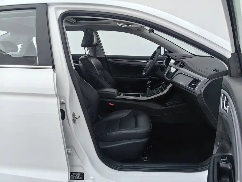 Geely Emgrand GL 2021 2021 UP 1.4T Manual Premium
