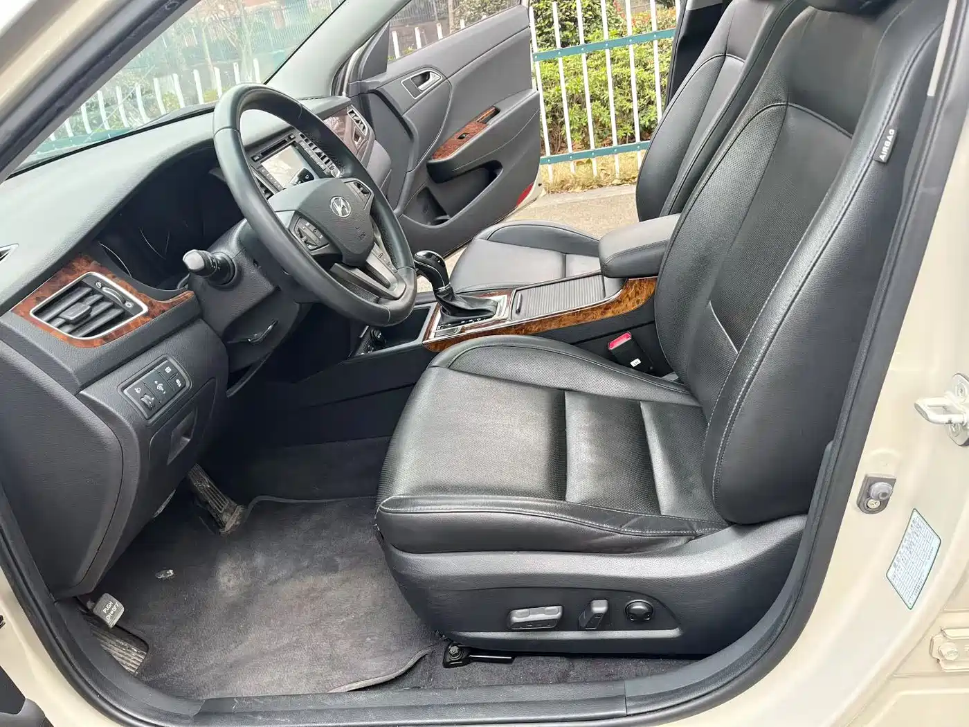Hyundai Mistra 2014 1.8L Auto Premium DLX фото 5