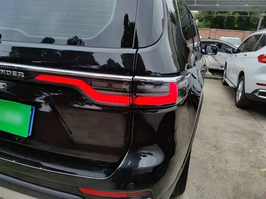 JEEP GRAND COMMANDER