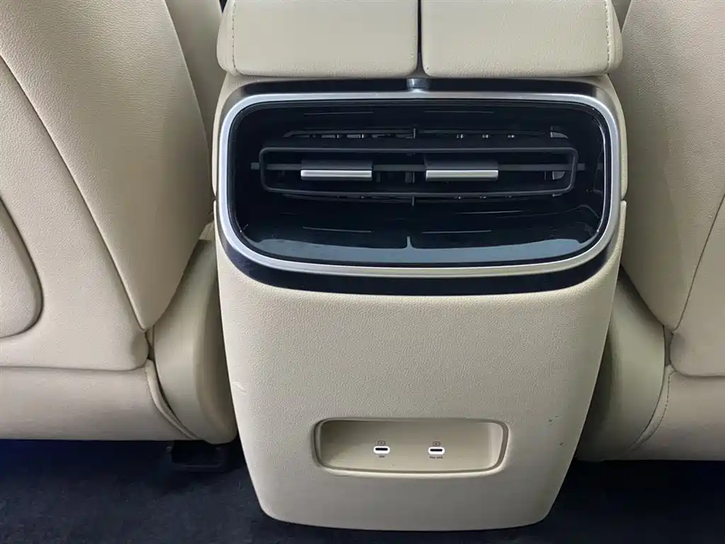AITO Wenjie AITO M5 2024 Extended Range Max RS AWD Advanced Smart Driving Edition фото 23