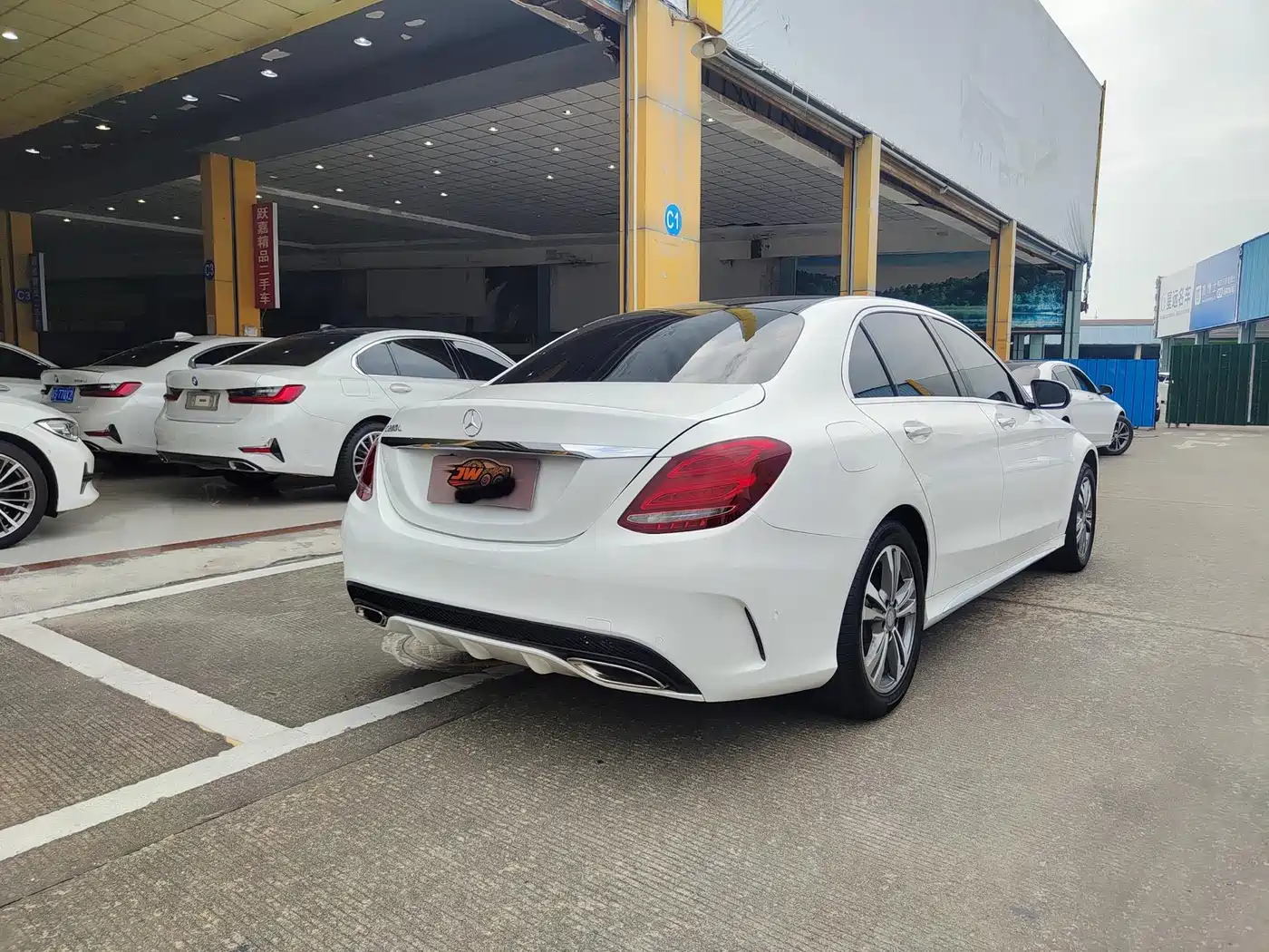 Mercedes-Benz C-Class 2015 Facelift C 200 L Sport фото 4