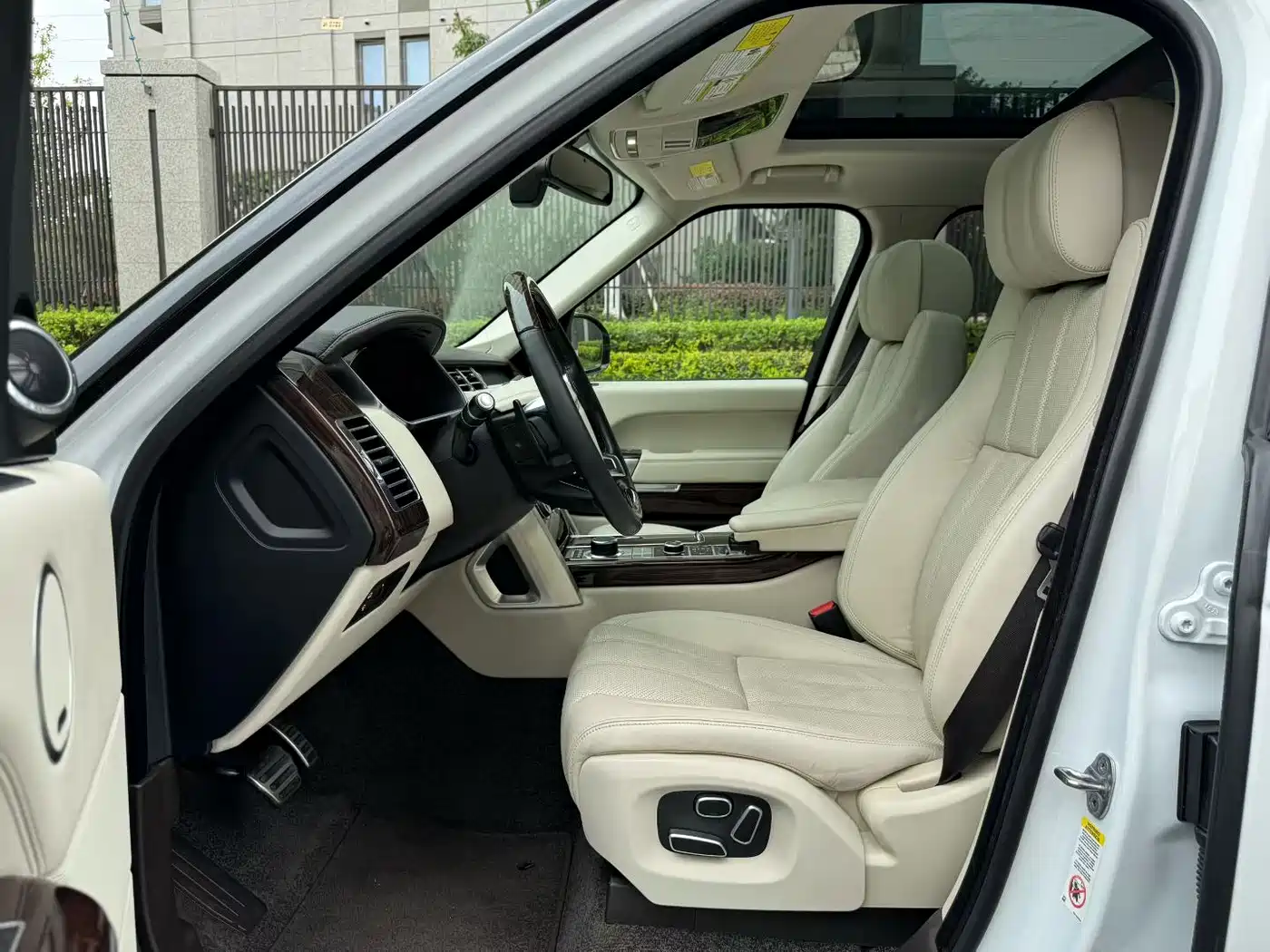 Land Rover Range Rover 2013 NA 5.0 V8 Vogue SE фото 9