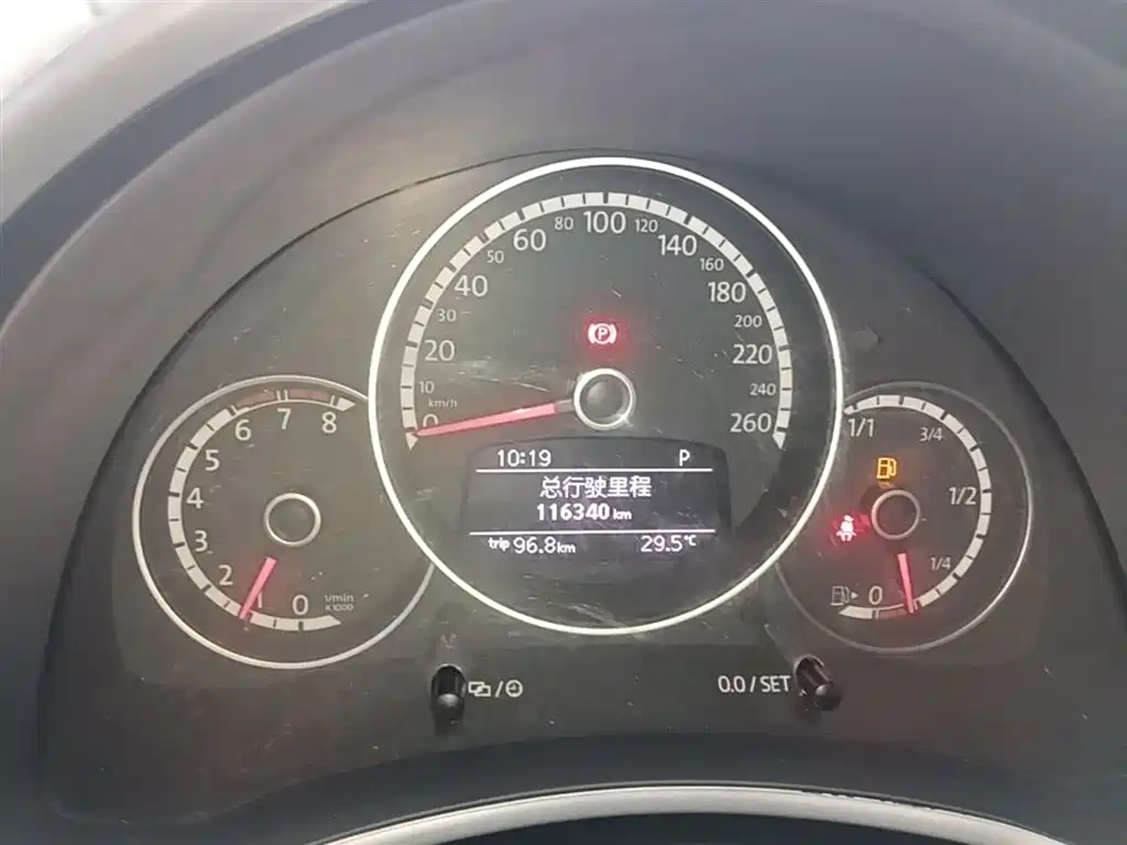 Volkswagen Beetle 2015 180TSI фото 12