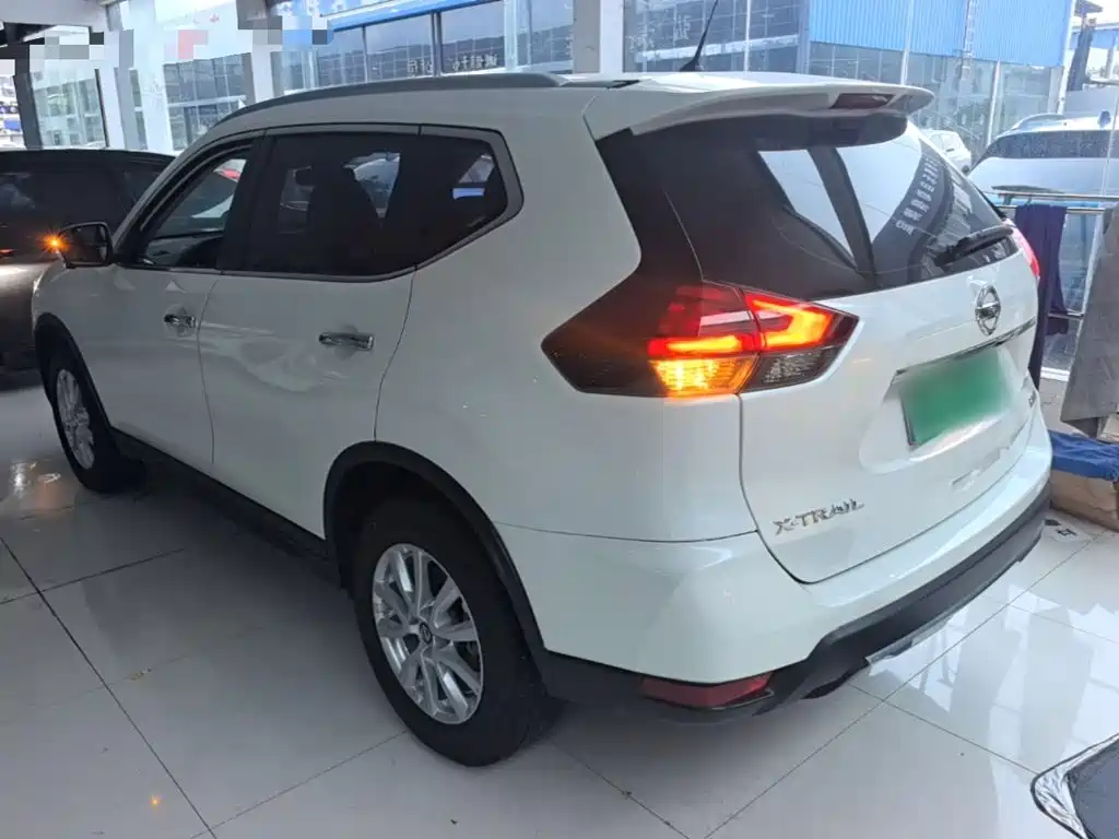 Nissan X-Trail 2025 2023 Classic 2.0L 2WD Smart Premium Edition