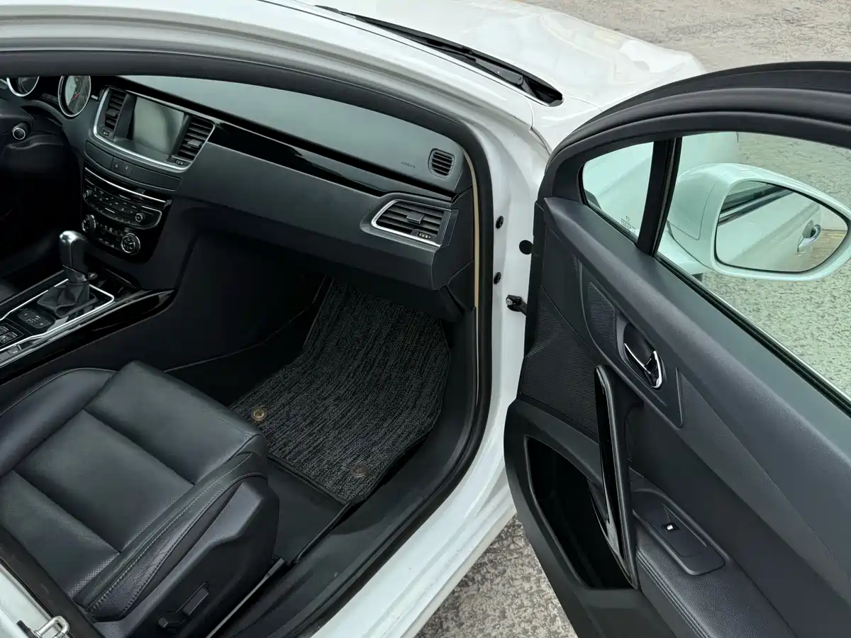 Peugeot 508 2015 1.6THP Auto Excellence Edition фото 9