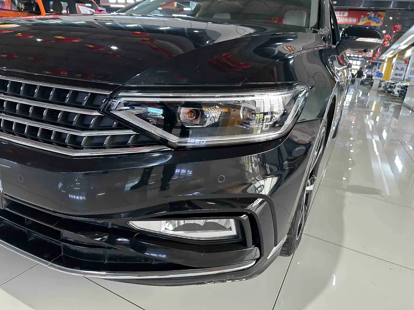 Volkswagen Magotan 2023 Model 2 Million Commemorative Edition 330TSI DSG Luxury фото 15