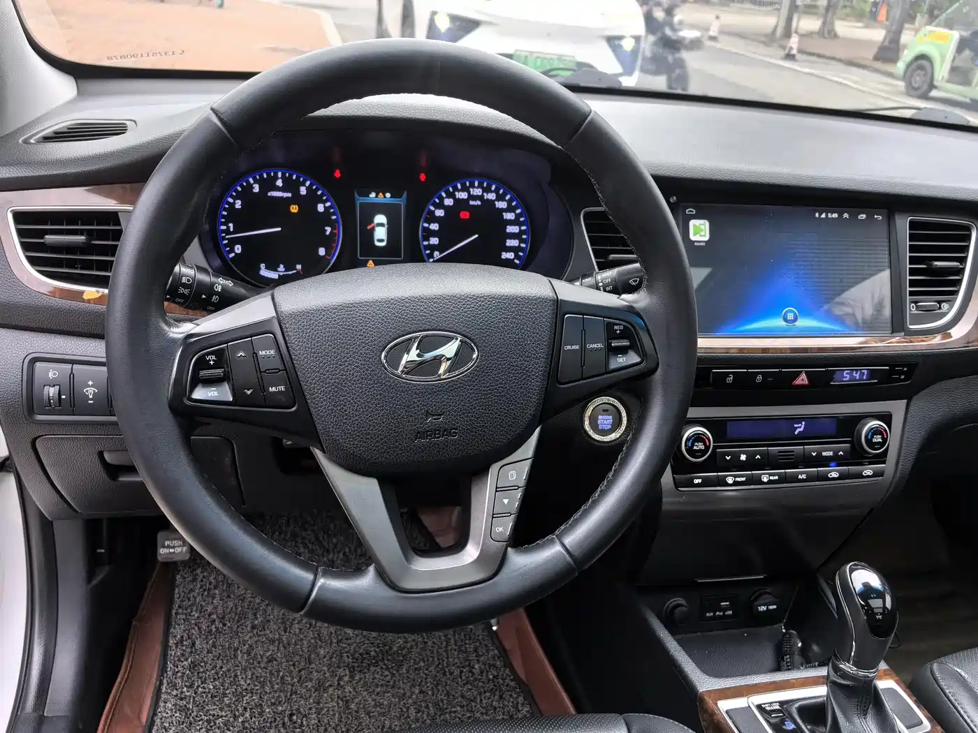 Hyundai Mistra 2014 1.8L Auto Premium DLX фото 11