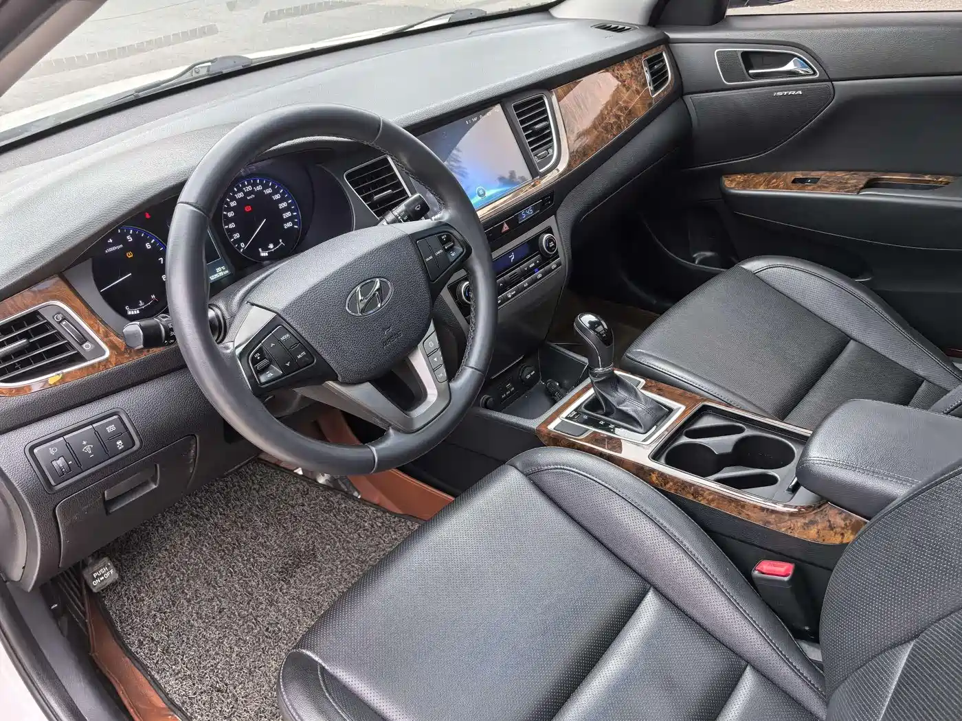 Hyundai Mistra 2014 1.8L Auto Premium DLX фото 10