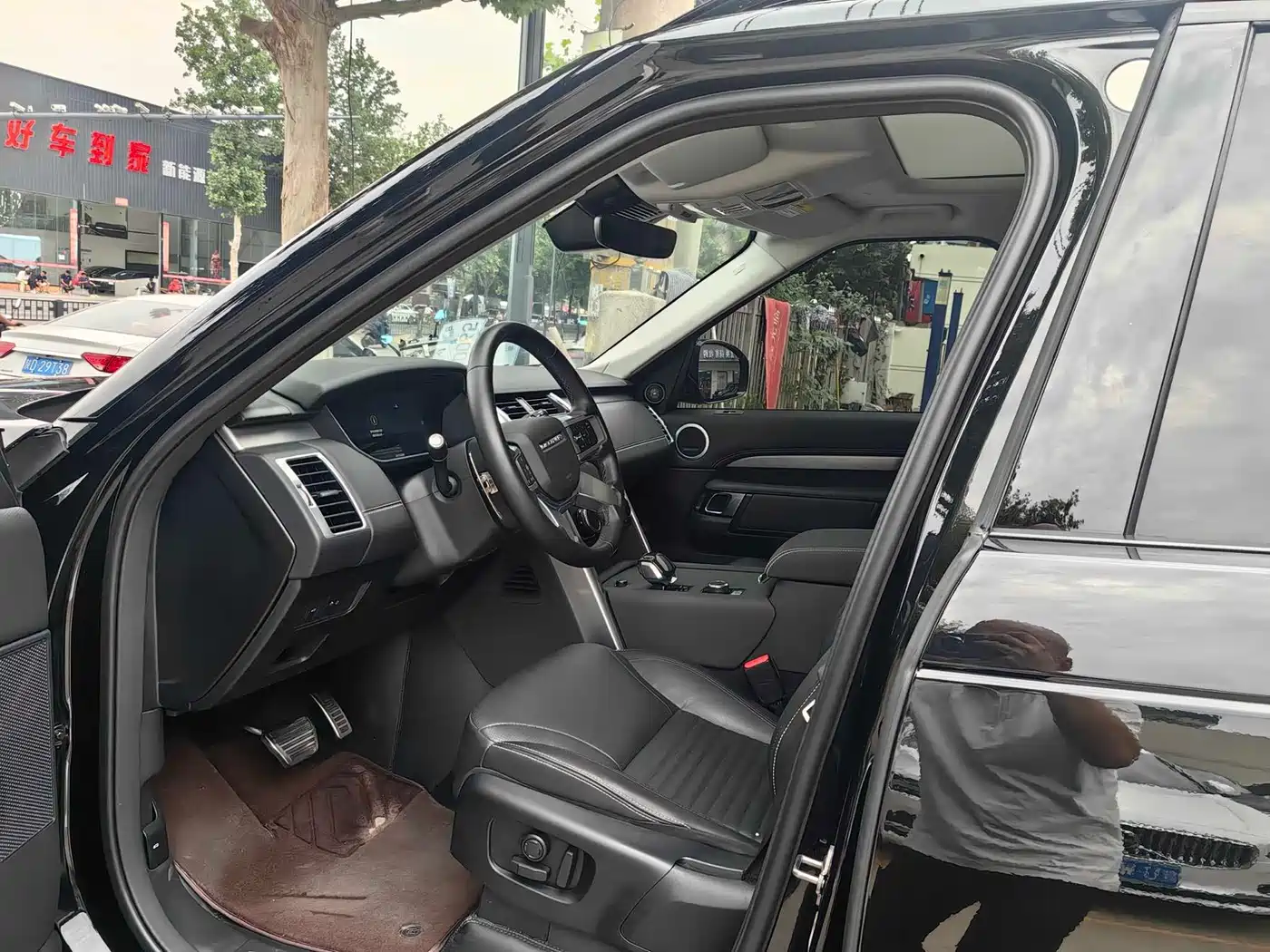 Land Rover Discovery 2024 2024 360PS Dynamic SE