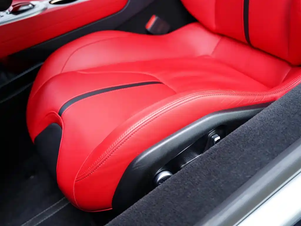 Lotus Cars EMIRA 2021 2.0T DCT First Edition фото 25