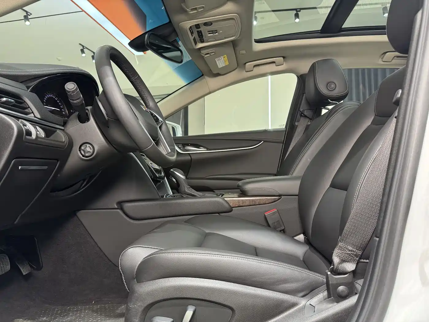 Cadillac XTS 2018 28T Technology фото 17