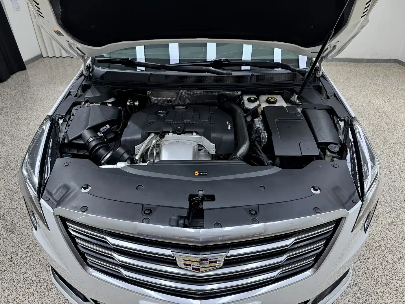 Cadillac XTS 2018 28T Technology фото 41