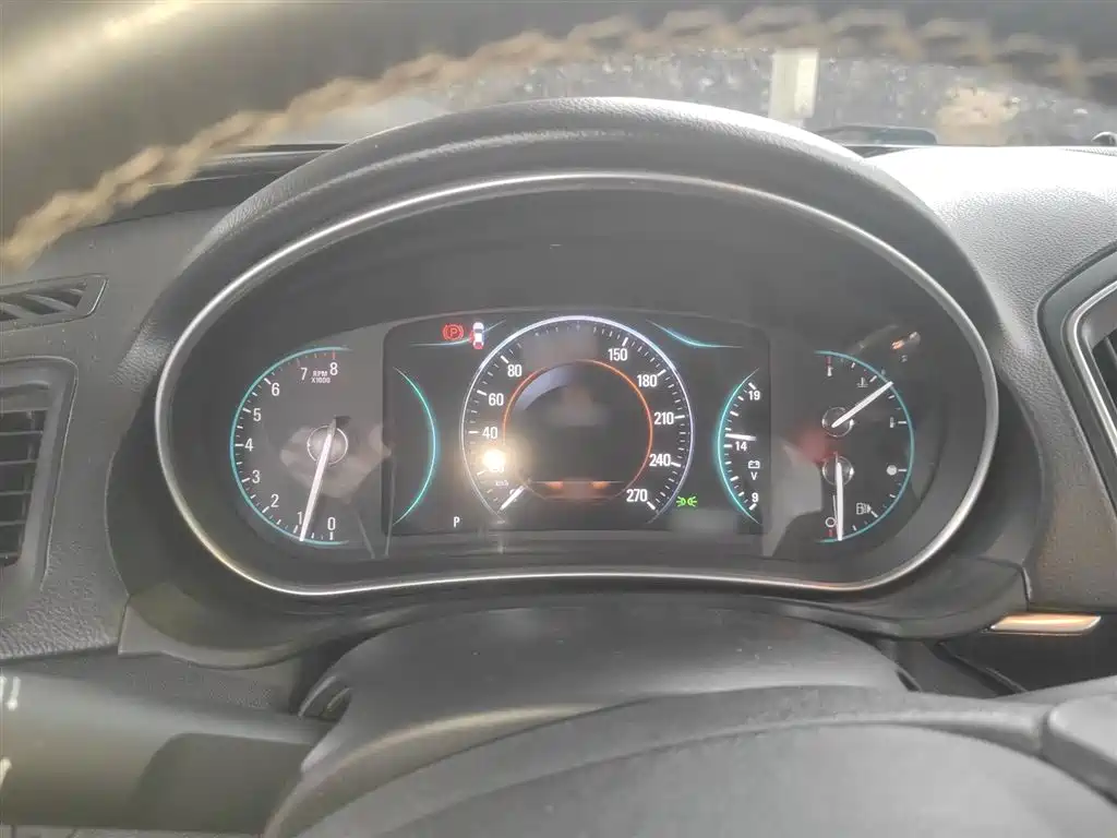 Buick Regal 2015 1.6T Elite Tech Edition фото 4
