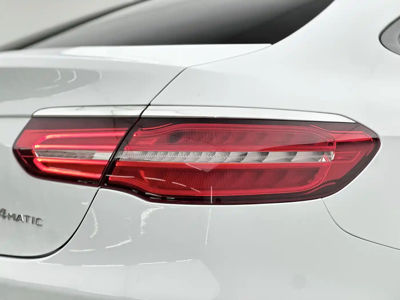 Mercedes-Benz GLC Coupe 2017 GLC 260 4MATIC Coupe SUV фото 16
