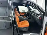 Фото 11 - Lexus LX