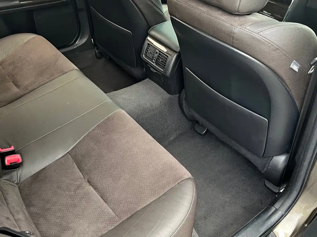 Toyota Reiz 2013 2.5V Premium Edition фото 11