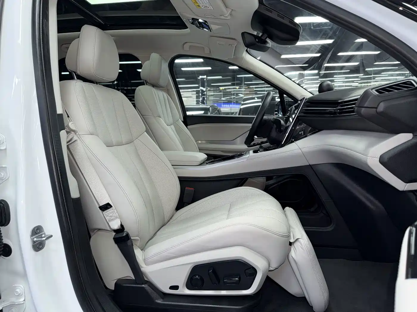 NIO ES8 2018 2018 Founder Edition