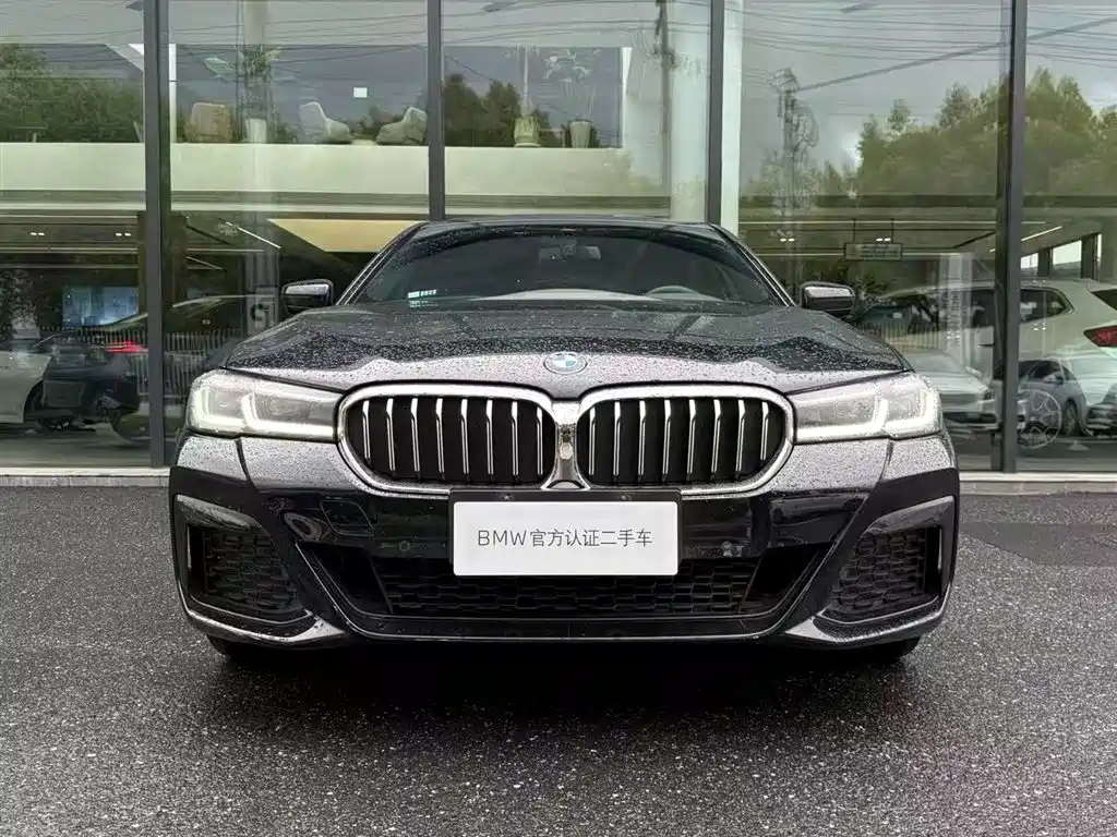 BMW 5 Series 2022 Facelift 530Li Leading M Sport Package фото 4
