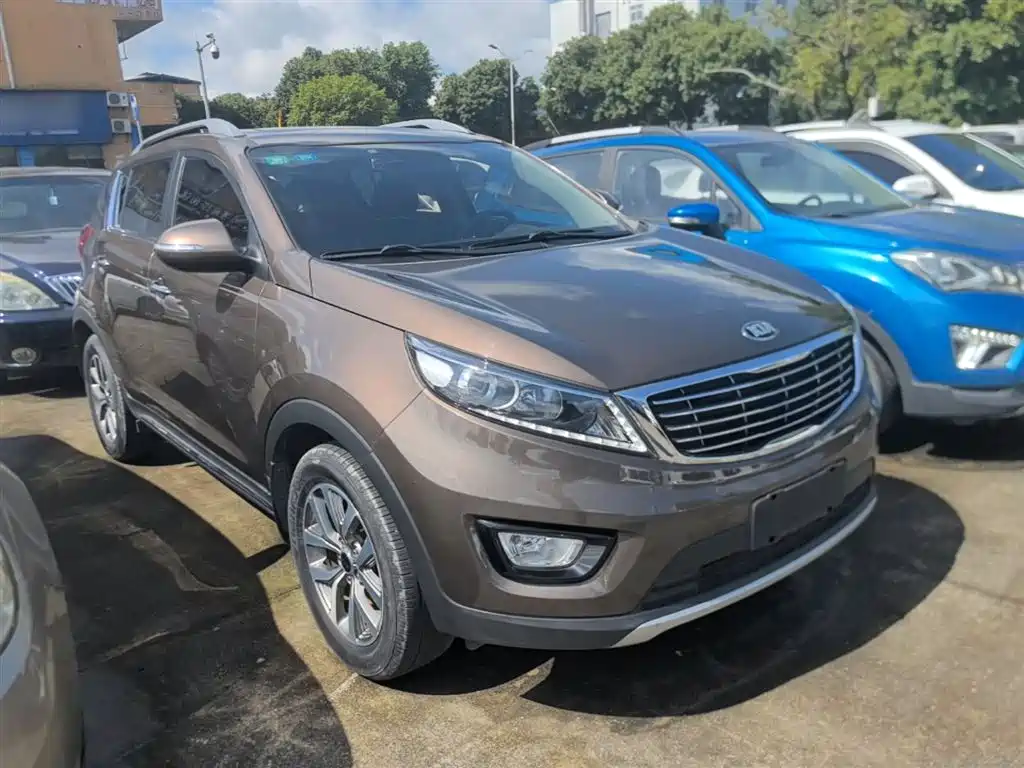Kia Sportage 2016 2.0L Automatic 2WD GLS фото 4