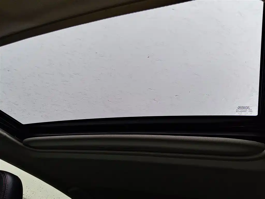 Toyota RAV4 Rongfang 2016 2.0L CVT 2WD Trend (China V) фото 13