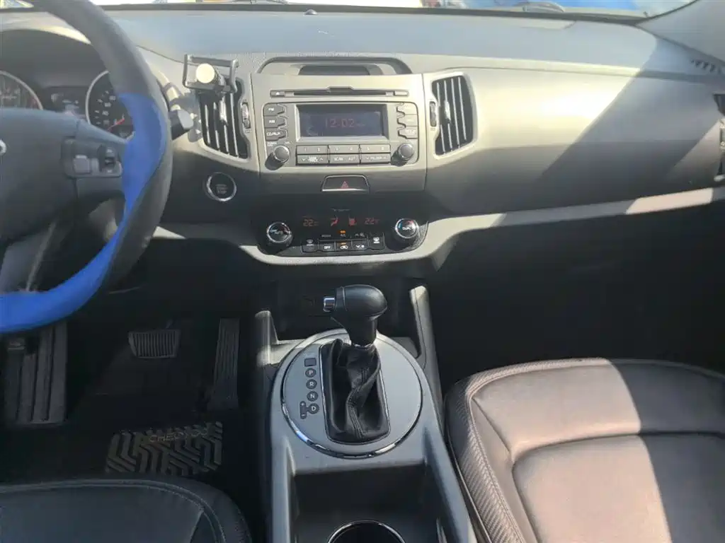 Kia Sportage 2016 2.0L Automatic 2WD GLS фото 13